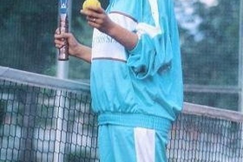 ceca-igra-tenis